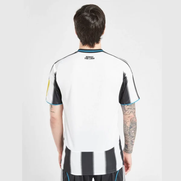 Camisa Newcastle United 25/26 Home Torcedor - Imagem 2